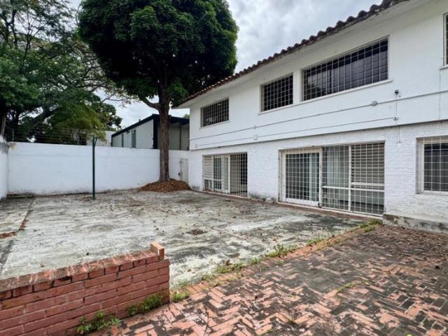 VENTA CASA COMERCIAL CHUAO