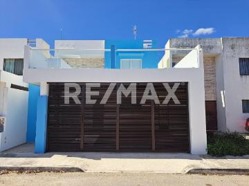Venta casa con 4 recámaras y paneles solares en Las Américas II, Mérida Yucatán