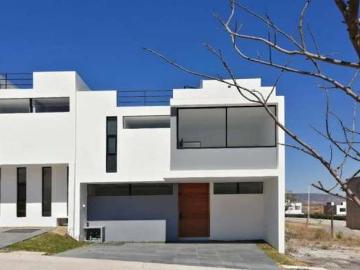 Venta Casa Coto 9 Fracc Senderos de Monteverde Tlajomulco
