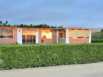 Venta casa de campo en zona agrícola de Asia AT 320 m2