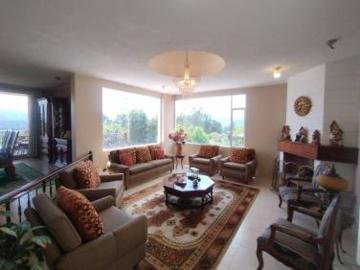 VENTA CASA DE UNA SOLA PLANTA NAYÓN