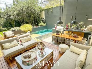 Venta Casa Exclusiva con acabados top y en esquina San Isidro