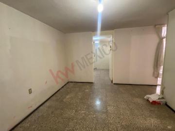 Venta Casa Ecatepec Jardines de Santa Clara, Casa sola con Cisterna de 10,000 lts