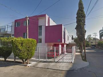 VENTA CASA EN COL MONUMENTAL CERCA DEL ESTADIO JALISCO
