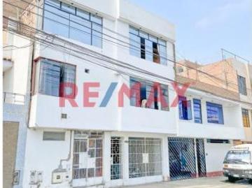 Venta Casa En Comas Con Cochera A Una Cuadra De Plaza Vea Tupac