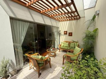 Venta casa en condominio en la zona de Batallones Chacarilla