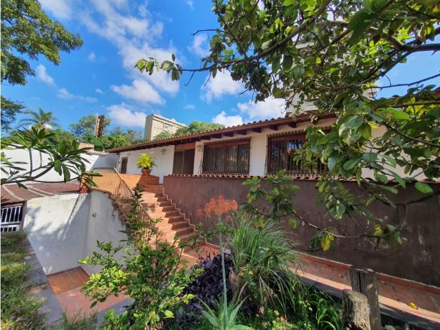 VENTA CASA EN EL PEÑON PRADOS DEL ESTE ZONA PRIVILEGIADA