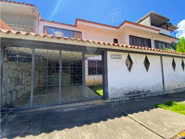 VENTA CASA EN LA CALIFORNIA NORTE