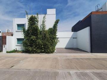 VENTA CASA EN PACHUCA PRIVADA CERCA DE ZONA PLATEADA