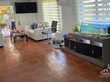 Venta casa en pasaje 4 dormitorios 2 baños 252 m2 renca | 4 dormitorios por 134990. 00 en Renca