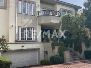 Venta Casa en Paseo de las Primaveras Las Villas, Bosques de las Lomas, Lomas de Vista Hermosa