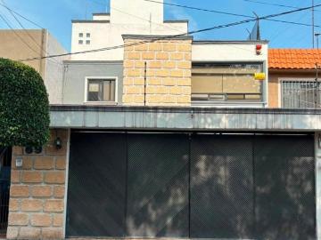 Venta Casa en Prado Coapa Tlalpan con Jardin