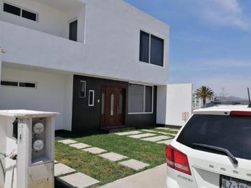 VENTA CASA EN RESIDENCIAL VILLAS DE LA CONCEPCIÓN UNIVERSIDAD DEL FUTBOL PACHUCA