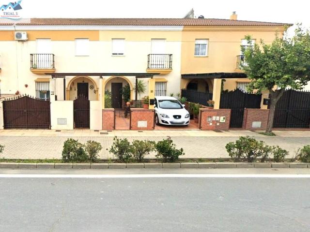 Venta casa en San Bartolomé de la Torre Huelva
