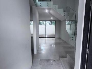 Venta Casa frente a parque en ZOI Santa Anita