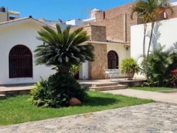 VENTA CASA IDEAL PARA EMPRESA RESTAURANTE PROYECTO INMOBILIARIO