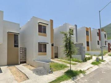 VENTA CASA JARDINES DE LA SILLA NUEVO LEON