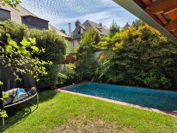 Venta Casa Las condes Linda casa en segura calle cercana a colegios y universidades