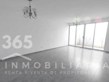 Venta Casa Lomas de Juriquilla 1 Planta 3 Recamaras 3 Baños