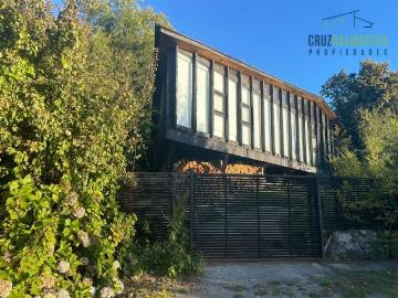 Venta Casa Puerto varas Playa Hermosa, moderna casa con acceso a la playa y gran vista