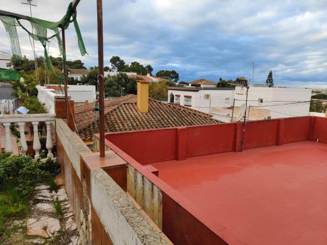 VENTA CASA PARA REFORMAR INTEGRAMENTE
