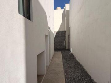 VENTA CASA PRIVANZAS MIRASIERRA
