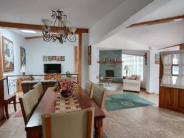 Venta Casa Quinta 4 Dormi, Jardin, Mitad Mundo $119,000