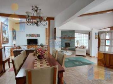 Venta Casa Quinta 4 Dormi, Jardin, Mitad Mundo $119,000