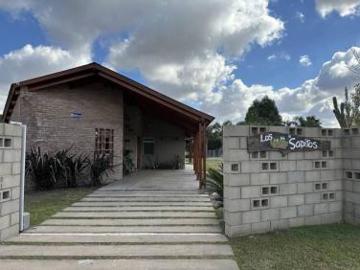 Venta CASA QUINTA con quincho y pileta