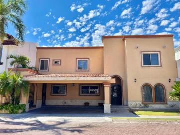 VENTA CASA RAQUET II MUY CENTRICA