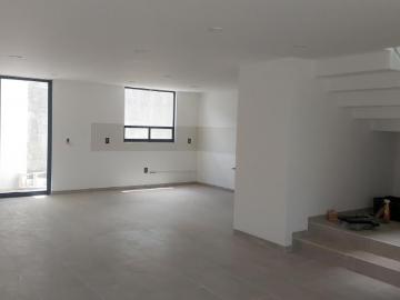 VENTA CASA RESIDENCIAL ALTARA 3 NIVELES 4 RECAMARAS ROOF GARDEN PACHUCA