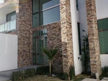 VENTA CASA RESIDENCIAL LOS CEDROS 4 REC EN PACHUCA