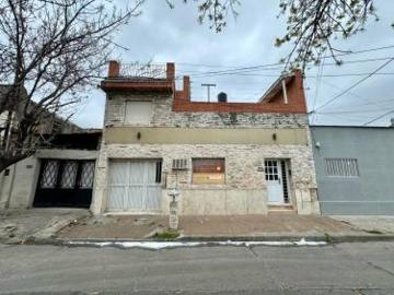venta casa Santa Fe 3 dormitorios B° Sargento Cabral