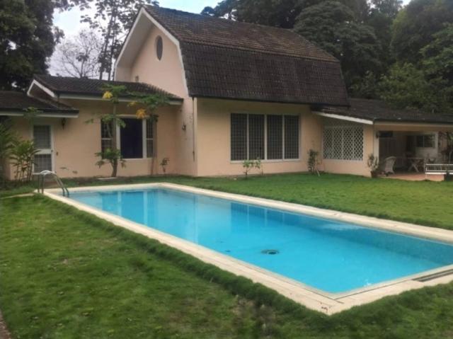VENTA CASA T:2334m2 C:500m2 4hab/4B/10E, Los Chorros