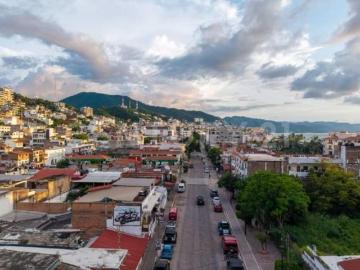 VENTA CASA TORRES 428 m² EN PUERTO VALLARTA