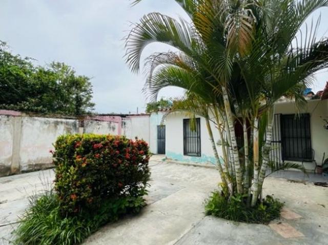 VENTA Casa, Urb La Arboleda, Santa Cruz. A.C