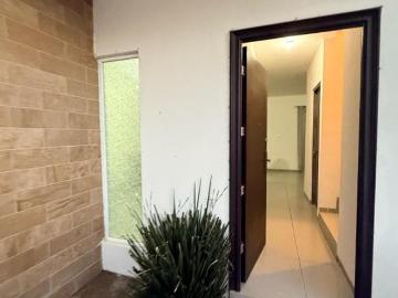 Venta Casa Villa de Pozos, Residencial la cantera, tres habitaciones