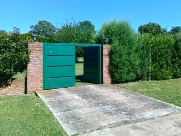 Venta Casa 15 años 2 dormitorios, Funes 400, Roldan, San Lorenzo | Inmuebles Clarín