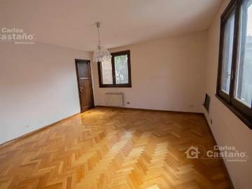 Venta Casa 20 años 5 dormitorios, 500m2, con balcón, Bouchard 500, La Lucila, Vicente Lopez | Inmuebles Clarín