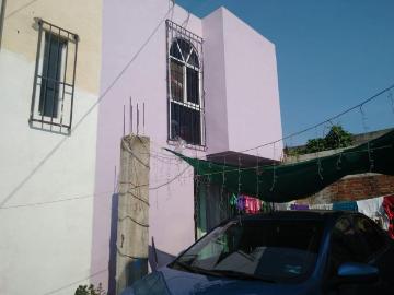 Venta casa 2 recamaras Col. Infonavit Tulipanes Tuxpan Veracruz
