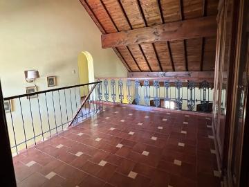 Venta Casa 37 años 4 dormitorios, 260m2, 1 cochera, Larrea 1600, La Mata, Tandil | Inmuebles Clarín