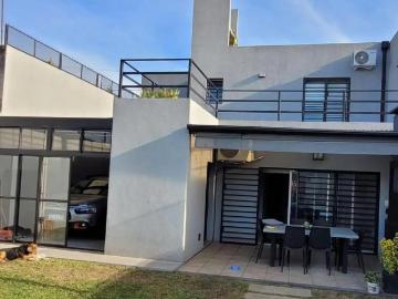 Venta Casa 3 dormitorios 7 años, 2 cocheras, 140m2, Ombu 1500, Ituzaingo Norte, Zona Oeste | Inmuebles Clarín