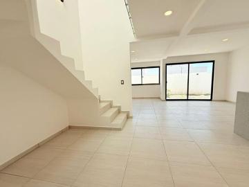 Venta Casa 3 habitaciones con Amenidades en Meseta APT