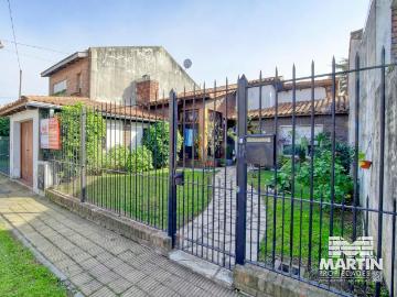 Venta Casa 45 años 2 dormitorios, 130m2, 1 cochera, Rodriguez Peña 1800, Martinez Fleming / Panamericana | Inmuebles Clarín