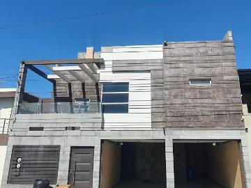 Venta Casa $485000 dls Pregunta por Credito Directo