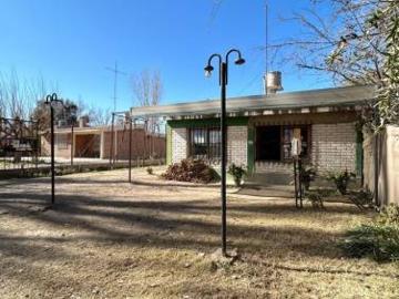 VENTA CASA 4 AMBIENTES / ZONA ESTE