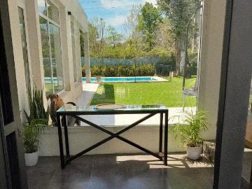 Venta Casa 4 años 4 dormitorios, 260m2, 5 cocheras, Florida 9600, La Lomada De Pilar, | Inmuebles Clarín