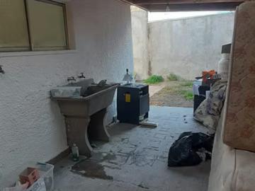 Venta casa 4 dorm. 2 baños 75m2 constr. 134m2 totales | 4 Dormitorios por 5200.00 en Macul