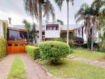 venta casa 4 dormitorios pileta quincho la plata