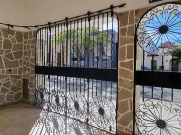 Venta Casa 50 años 3 dormitorios, 200m2, 1 cochera, Centro. 25 Mayo 700, Zona Centro | Inmuebles Clarín